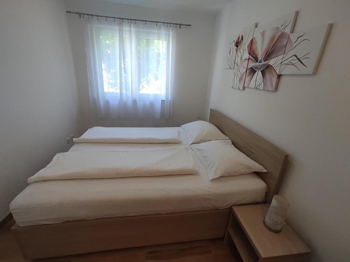 Iris Apartment มลินี ภายนอก รูปภาพ