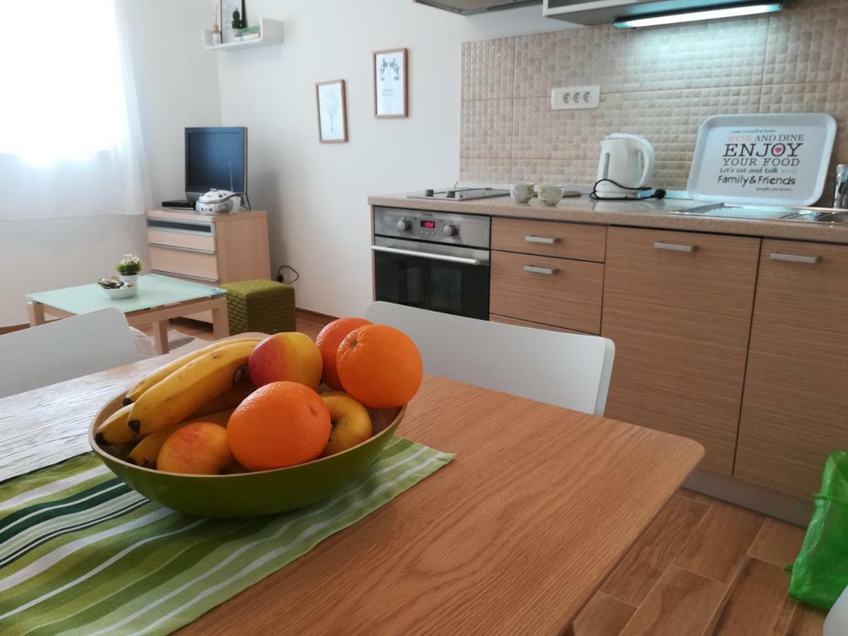 Iris Apartment มลินี ภายนอก รูปภาพ