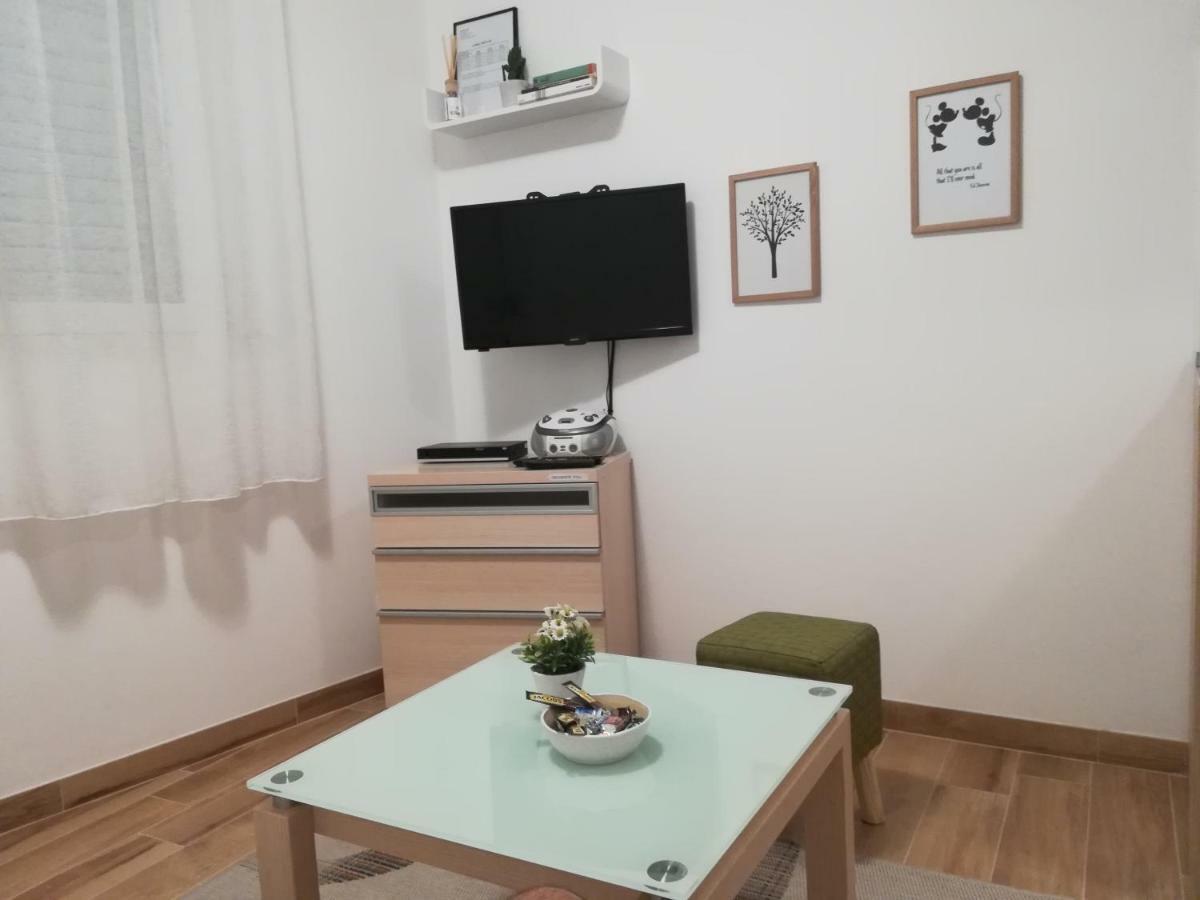 Iris Apartment มลินี ภายนอก รูปภาพ